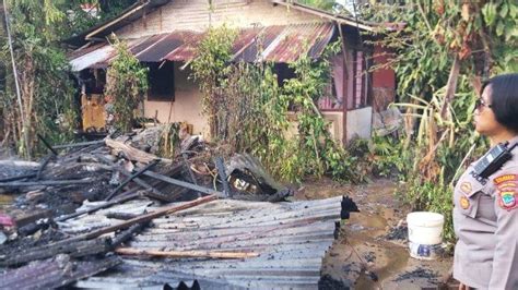 Breaking News Kebakaran Di Manado Sulawesi Utara Satu Rumah Di