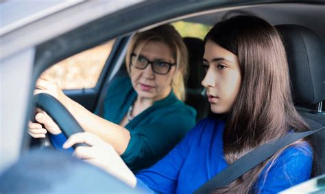 Sab As Que Ya Puedes Hacer Pr Cticas De Coche Con A Os Descubre