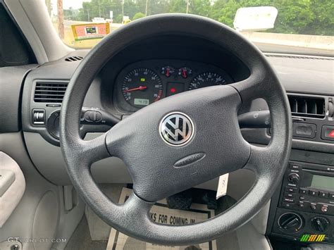 Reflex Silver Metallic Volkswagen Jetta Gls Sedan Photo