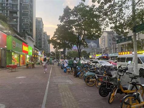 【9图】萧山闻堰 双小区门口间 双展示面 适合各种非餐饮 直租杭州萧山闻堰江南摩卡小区水田畈路商铺商铺租售生意转让出租 杭州58同城