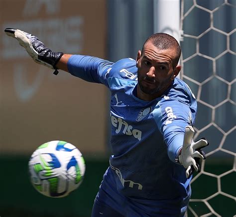 Após vitória Naves comenta aprendizado o elenco alviverde O