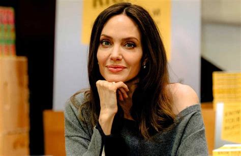 Ser madre me salvó Angelina Jolie habla sobre la depresión tras el