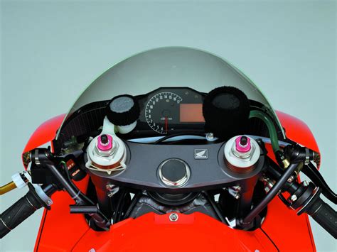 RC 211 V - SPORTIVES - Galeries photos - MOTOPLANETE