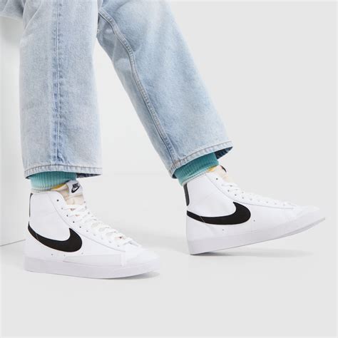 Womens White Black Nike Blazer Mid 77 Next Nature Trainers Schuh