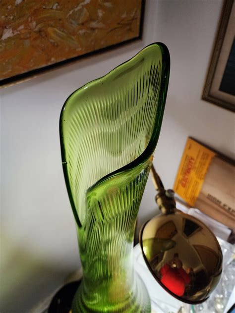 30” L E Smith Green Glass Nubby Butt Swung Floor Vase 1960’’s Mid Century Modern Vocabulary Today