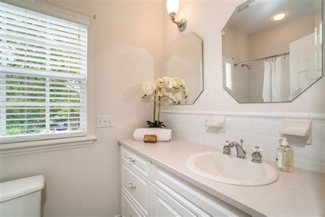 How To Stage Your Bathroom For Better Showings