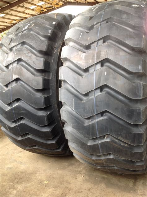 37 25R35 Bridgestone VRL B And R Trading Co