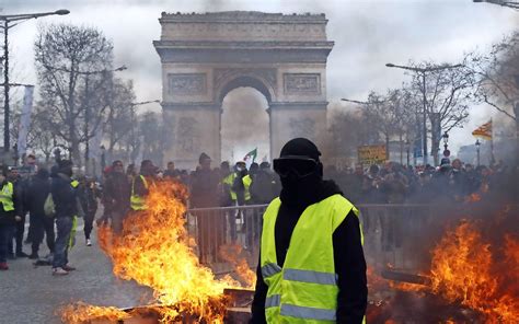 Frankreich Pr Ft H Rtere Gangart Gegen Gelbwesten