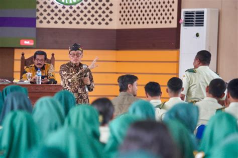 Kementan Ajak Mahasiswa Polbangtan Kementan Bertransformasi Untuk