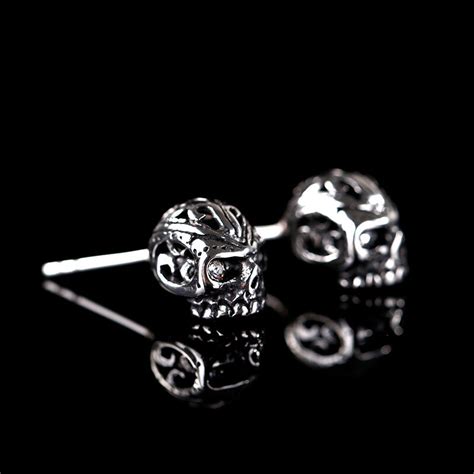 Jeulia Punk Style Skull Titanium Steel Men S Earrings Jeulia Jewelry