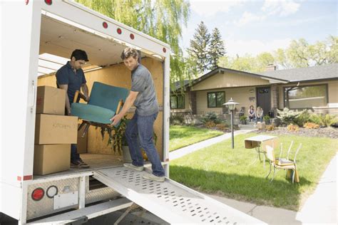 Should You Hire A Moving Company Or Move Yourself? - korucaredoula