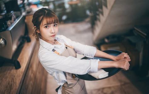 Обои girl Asian photo model lips brunette tray shirt на телефон и рабочий стол раздел