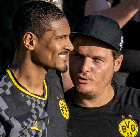 Nach Tumor OP BVB Profi Haller trainiert auf Ajax Gelände WELT