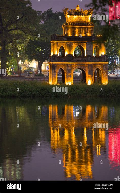 Vietnam, Hanoi, skyline, Hoan Kiem Lake, Turtle Tower Stock Photo - Alamy