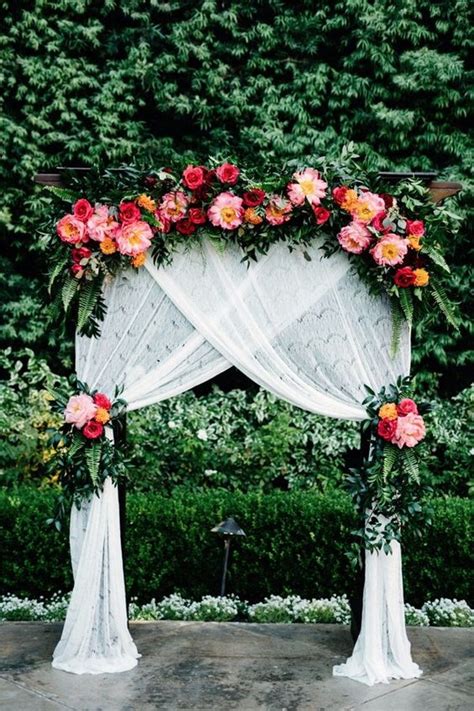 10 Stunning Wedding Arch Ideas for Your Ceremony