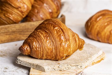 Croissant maślany Cukiernia DESEO Warszawa