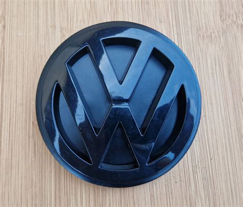 EMBLEMAT ZNACZEK LOGO VW KLAPY TYŁ T4 09 90 07 94 701853601AC