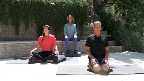 10 minute Meditation on the Breath Course - YogaWorks