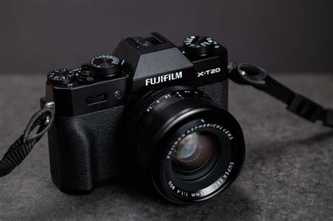 Fuji X T Review Oversized Performance In A Pint Sized Camera