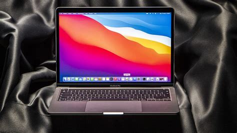 Test Du MacBook Pro 13 Pouces M2 Apple Ne Change Rien Sauf Lessentiel