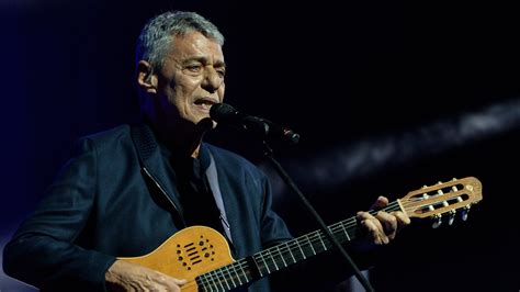 Prémio Camões é entregue hoje a Chico Buarque ao fim de quatro anos