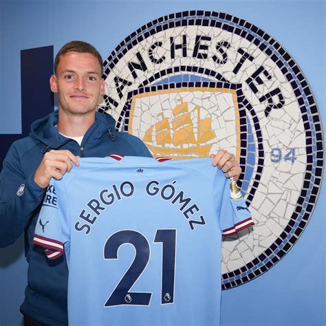 Sergio Gómez on Twitter: "Delighted to be part of one of the best clubs in the world. A dream ...