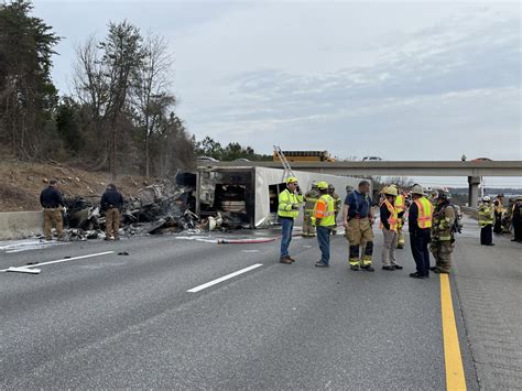 All Lanes Reopened On I 95 South After Overturned Tractor Trailer