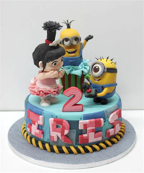 99 Torte Dei Minions Con Decorazioni In Pasta Di Zucchero