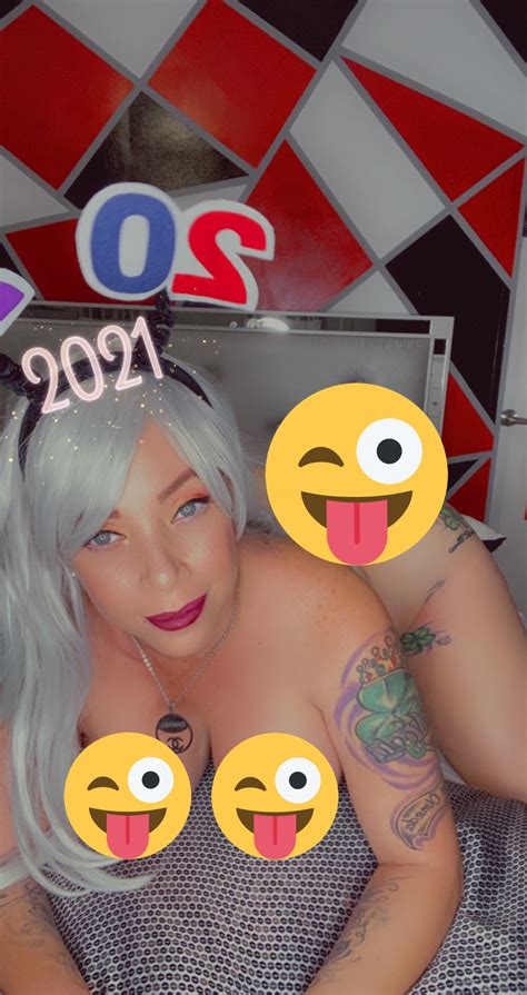 TW Pornstars Lucky Olmeda Twitter 7 08 PM 5 Jan 2021