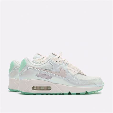 Купить кроссовки Найк (Nike) в Москве от 8 490 рублей – интернет ...