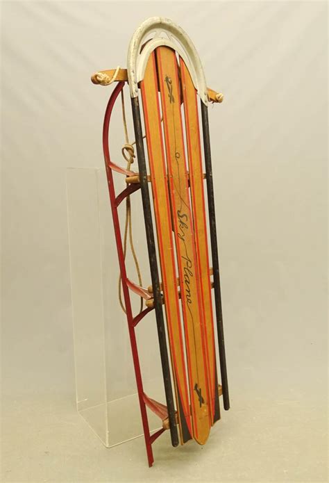 Lot - Vintage Runner Sled