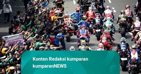 Fans Valentino Rossi Turut Meriahkan Parade MotoGP Di Jakarta