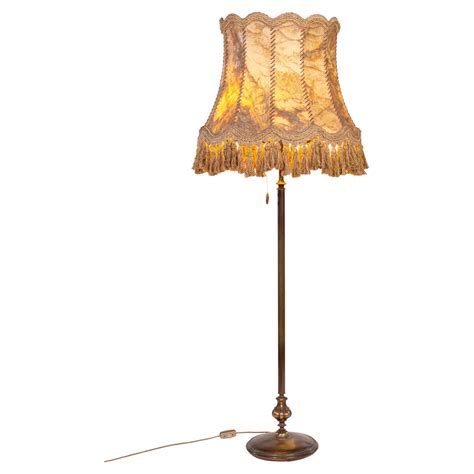 Beautiful French Vintage Glass Frilly Edge Lampshade Yellow Edging