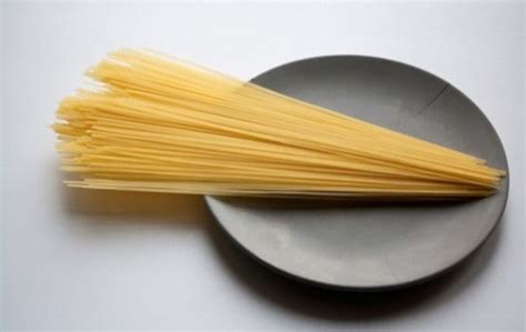 Capellini Pasta vs Angel Hair Pasta: What's the Difference?