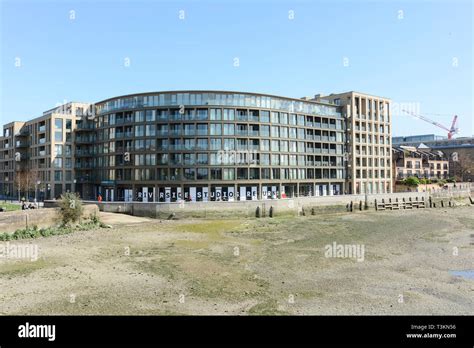 Hammersmith Riverside Hi Res Stock Photography And Images Alamy