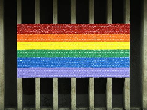 G Saúde distribui camisinhas em metrô de SP às vésperas da ª Parada Gay notícias em