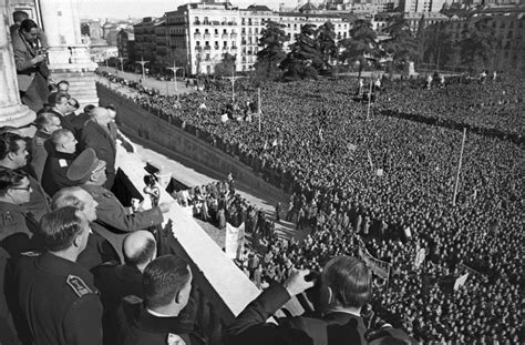 La Enorme Manifestaci N De La Plaza De Oriente Del De Diciembre