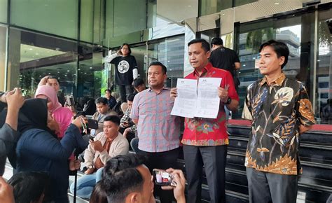 Kuasa Hukum Staf Hasto Pdip Laporkan Penyidik Kpk Ke Dewas Tunjukkan