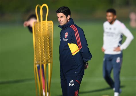 Video Mikel Arteta Lauds Wonderkid In First Arsenal Training Session Back