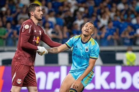 Centroavantes do Cruzeiro na Série A têm juntos menos gols do que os