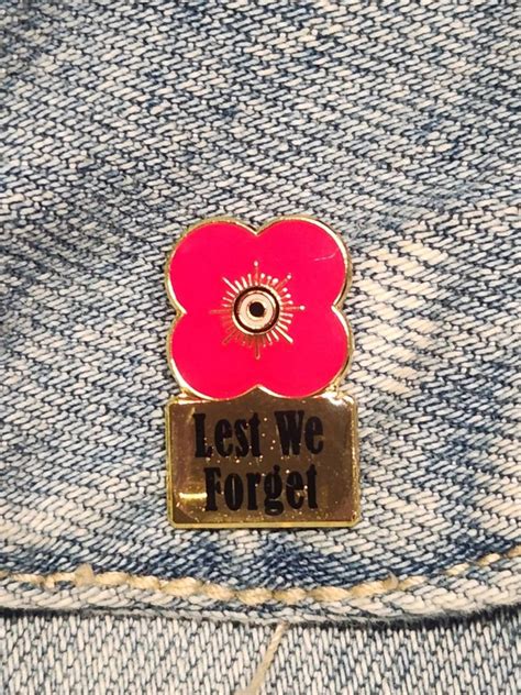 Remembrance Day Lest We Forget Poppy Pin - Etsy