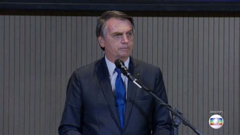 Marco Aurélio rejeita recurso de Bolsonaro para derrubar decretos de DF