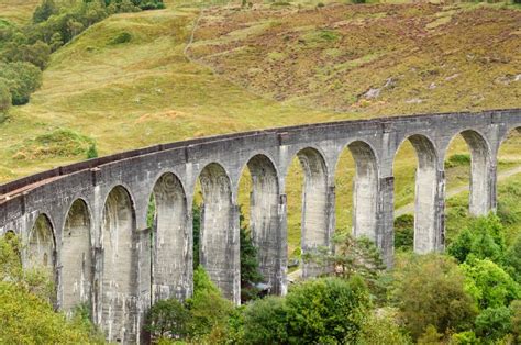 Glenfinnan Viaduct, Scotland Stock Image - Image of historic, highlands: 55911005