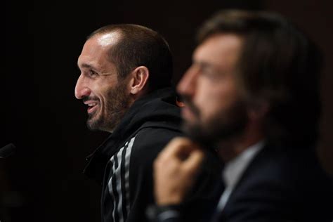 Juve Chiellini Ancora Out Serve Un Nuovo Centrale 5 Nomi Per