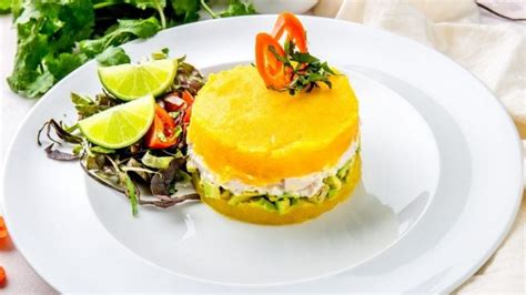 Causa limeña peruana con pollo la receta ideal para disfruta de la