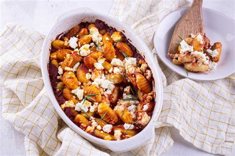 Gratin De Gnocchi Sauce Tomate Feta Et Romarin Recette Les Commis