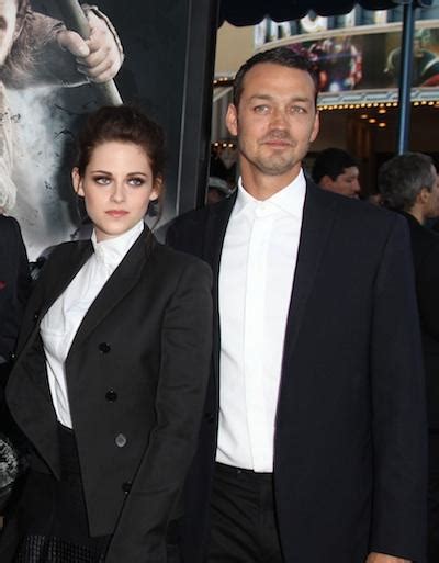 Rupert Sanders Not Directing 'Snow White' Sequel, Kristen Stewart Set ...