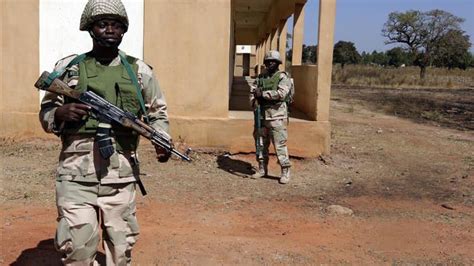 Mali Quatre Soldats Tu S Dans Une Attaque