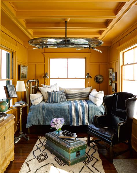 8 Inspiring Small Rooms and Their Design Secrets - Vogue