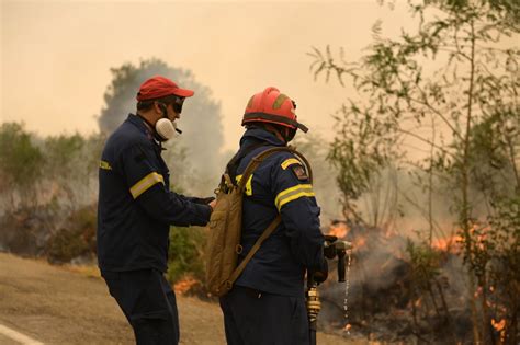 Pożary znowu szaleją w Grecji Mieszkańcy są gotowi na ewakuacje